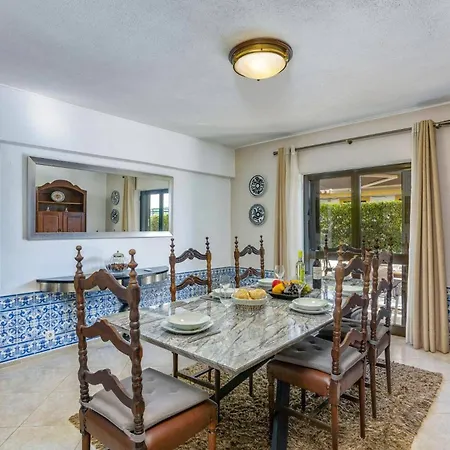 Tadeu Quatro By Villa *