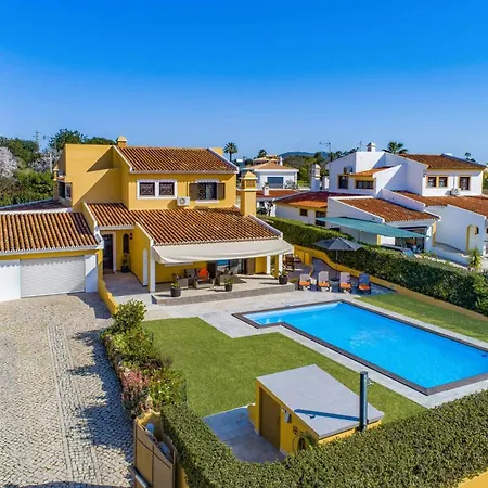 Villa Tadeu Quatro By Azinhal e Amendoeira