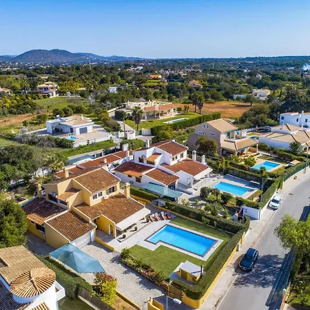 Tadeu Quatro By Azinhal e Amendoeira