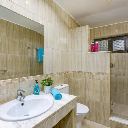 Villa Tadeu Quatro By *