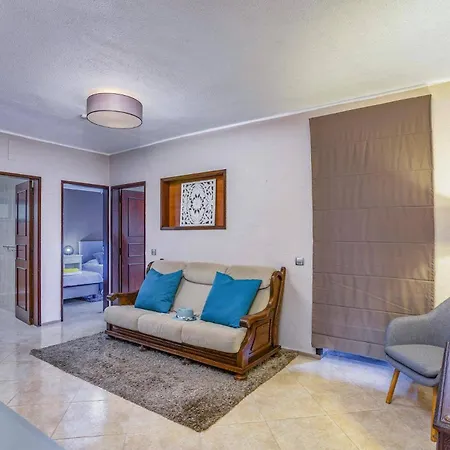 Tadeu Quatro By Villa