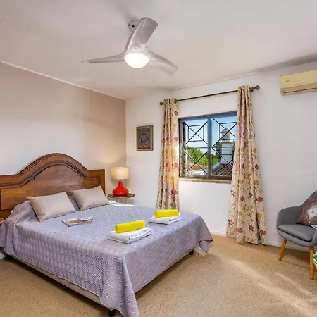 Tadeu Quatro By Villa *