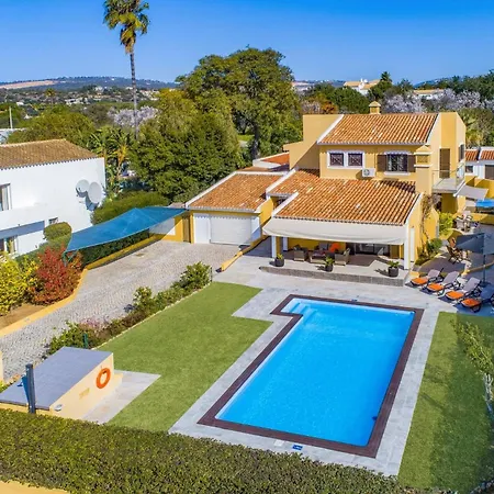 Tadeu Quatro By Villa